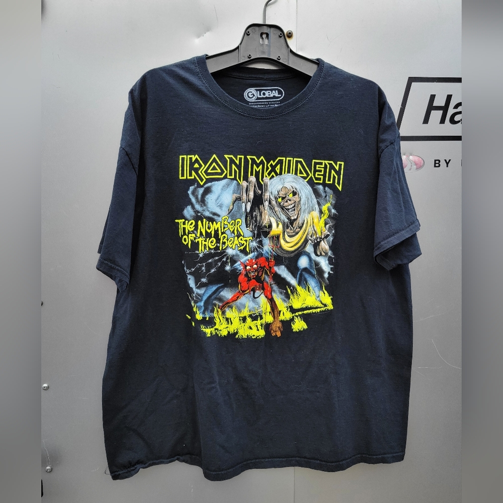 Men's Iron Maiden t-shirt, in good shape. Size XXL